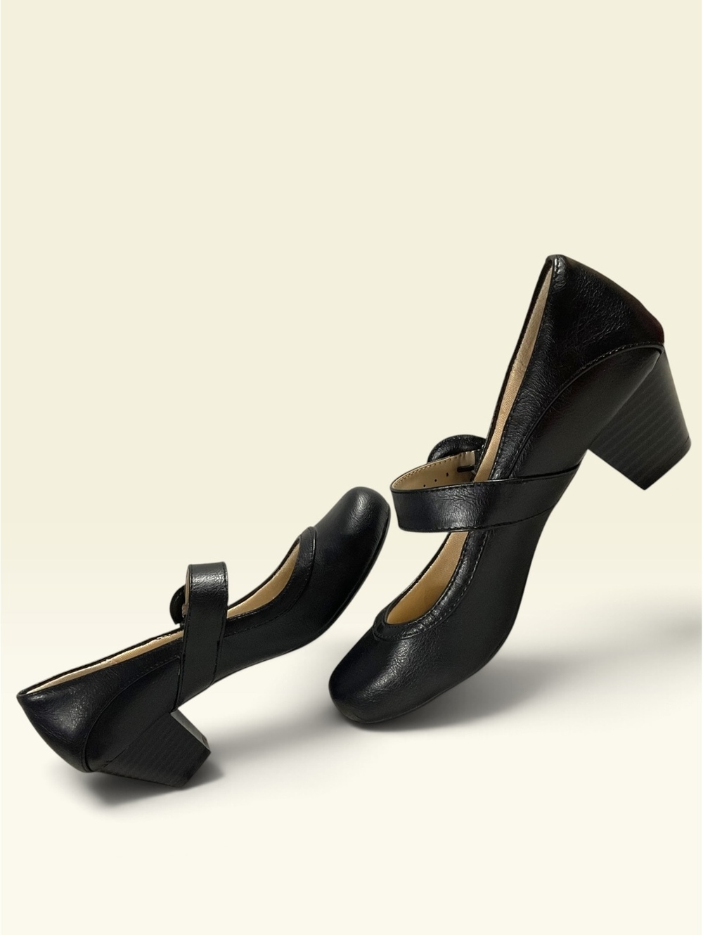 LifeStride Women's Rozz Black Faux Leather Mary Jane Pumps Size 6